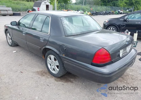 2005 Ford Crown Victoria Lx/Lx Sport z USA, uszkodzony, nr VIN 2FAHP74W95X113062